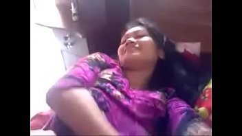 Desi BF exposing his GF boobs and sucked