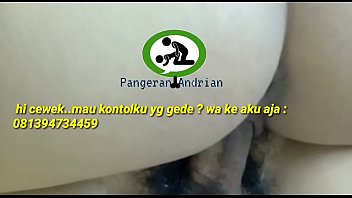 Memuaskan memek yang sempit