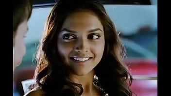 Deepika Padukone Kiss Love aaj kal.avi