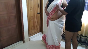 Indian MILF aunty fucked by neighbor when she change saree